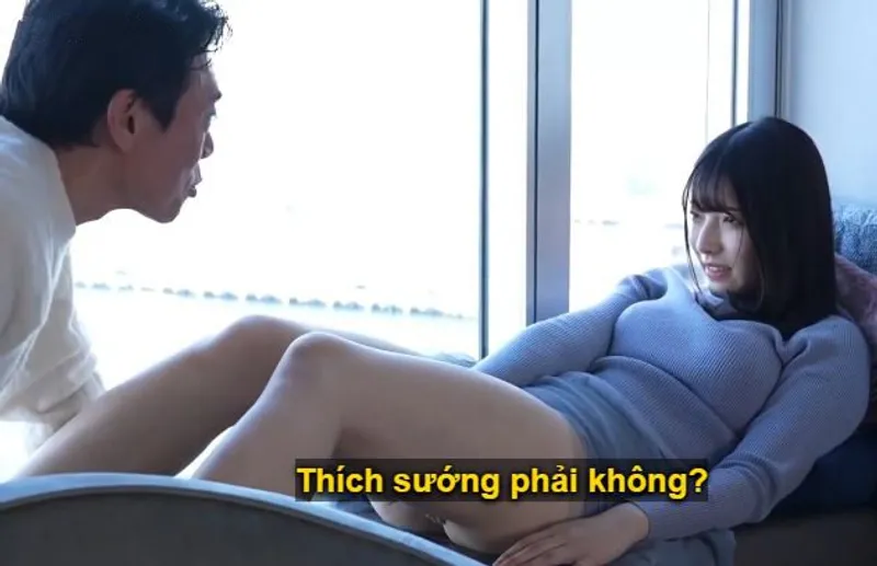 Cuộc chạm trán giữa ông bác và cô minh tinh mới nổi còn non nớt ngay tại nhà nghỉ sang trọng.